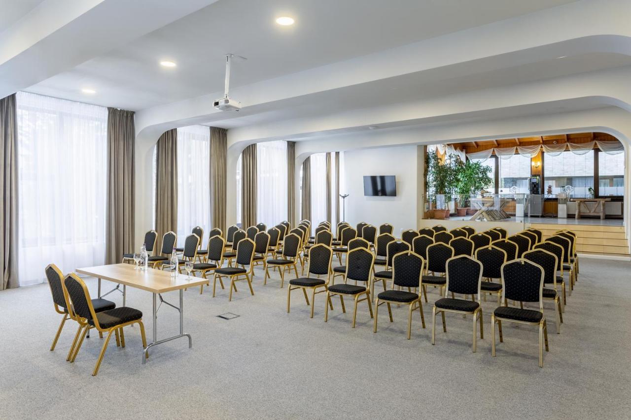 Eden Grand Resort Predeal Esterno foto