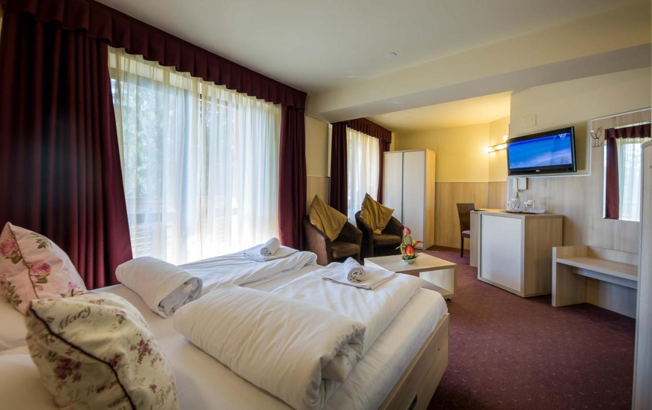 Eden Grand Resort Predeal Esterno foto