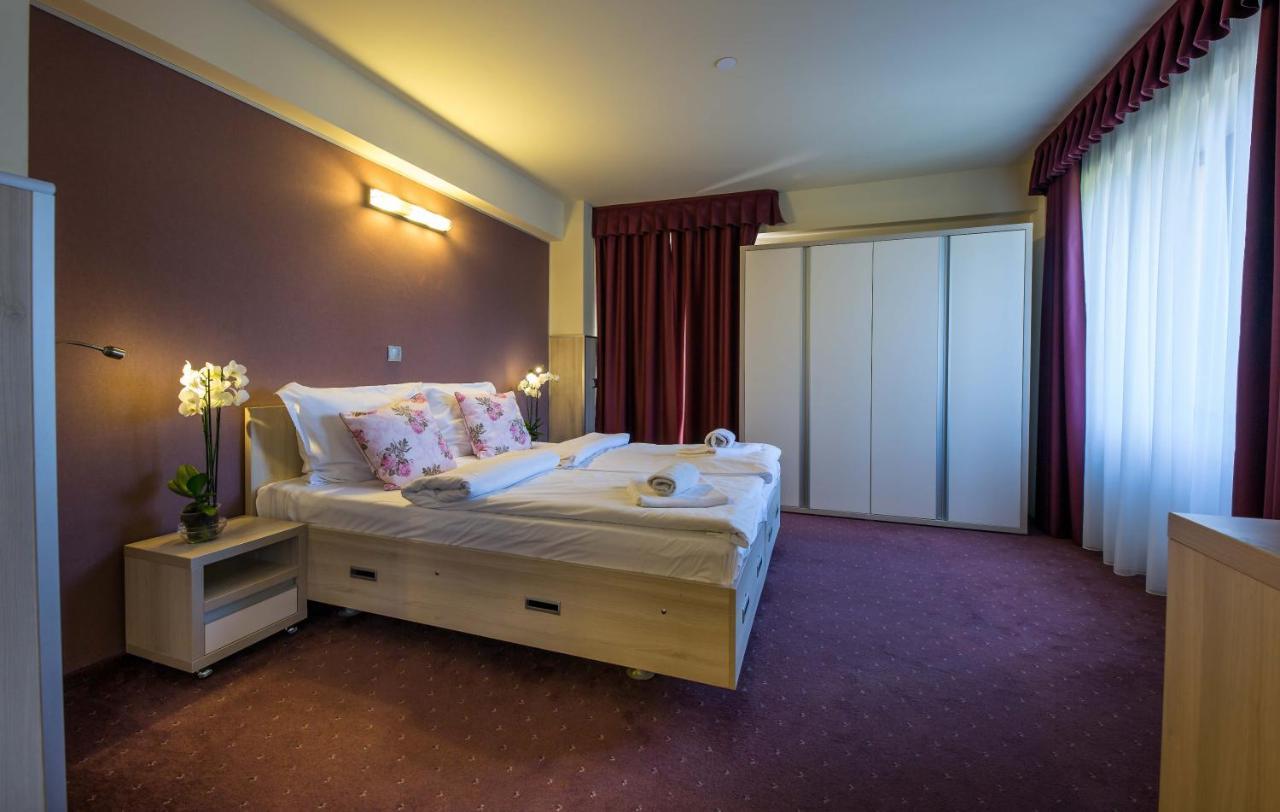 Eden Grand Resort Predeal Esterno foto